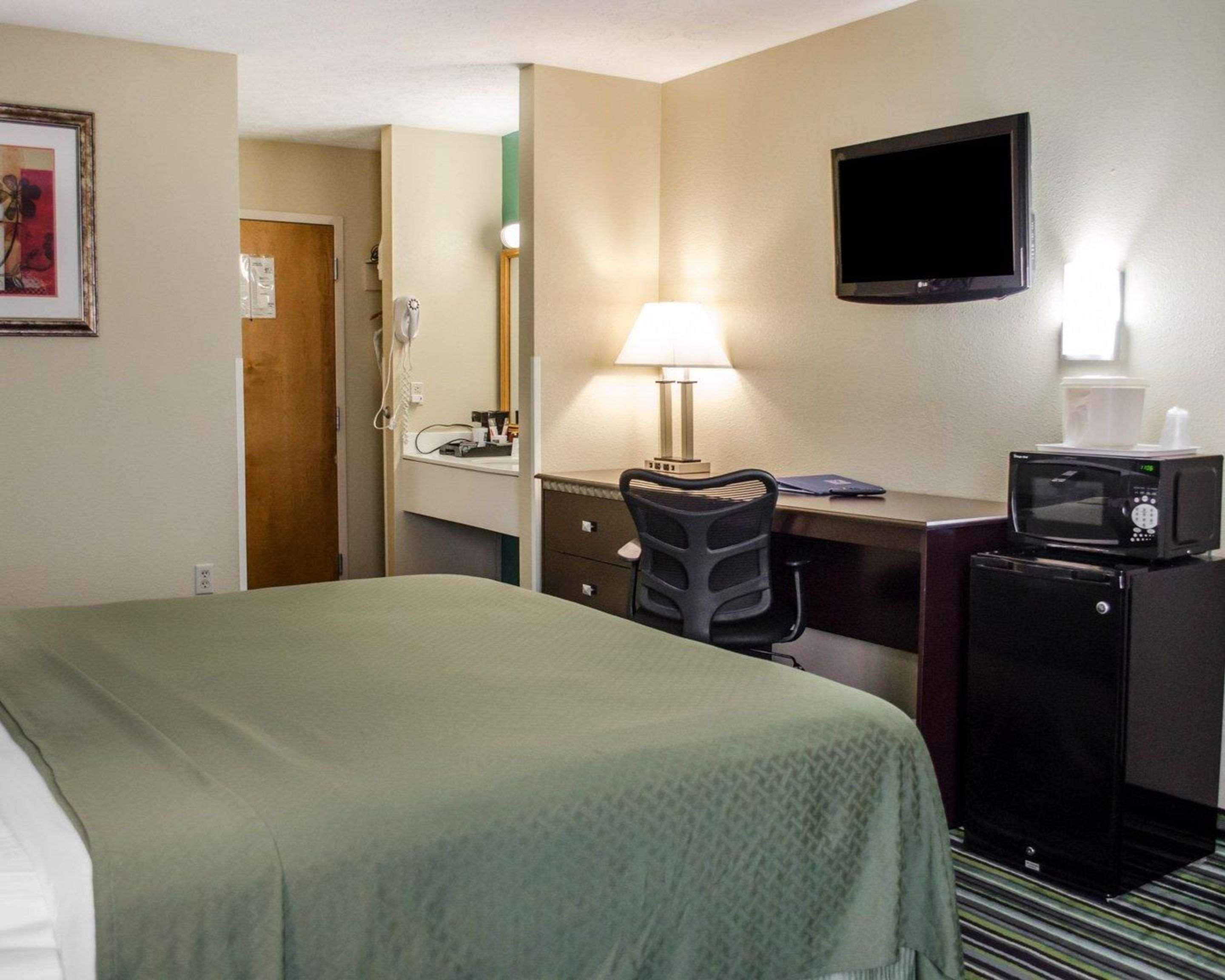 Quality Inn & Suites Medina - Akron West Exterior foto