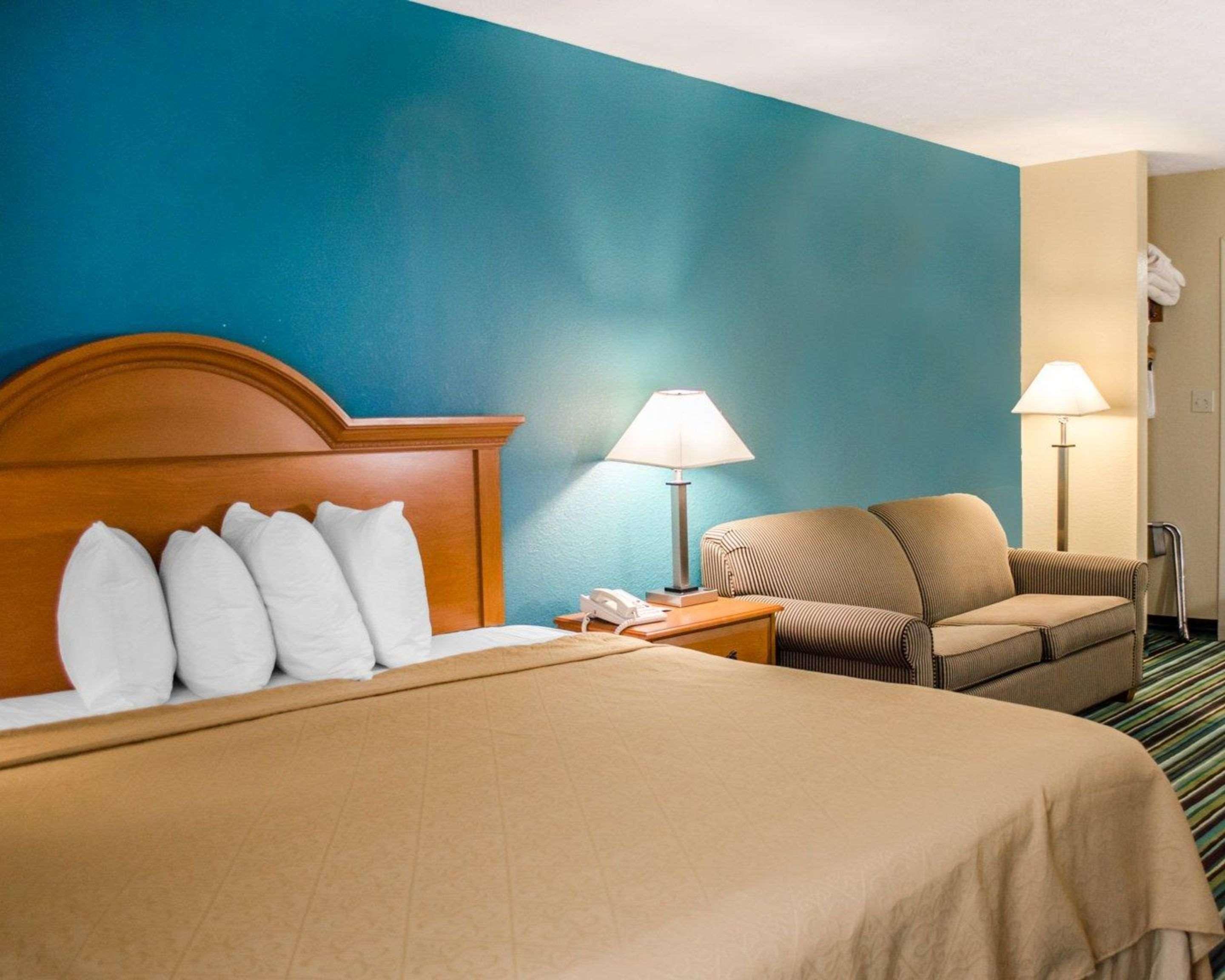 Quality Inn & Suites Medina - Akron West Exterior foto